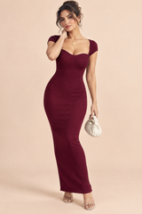 Vestido midi burdeos con escote bardot y manga corta