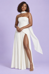 Vestido largo blanco de escote asimétrico