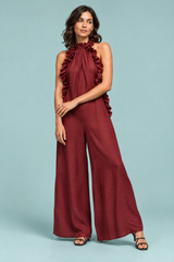 Vestido largo rojo teja con volantes y escote halter