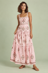 Vestido largo rosa de flores con volantes