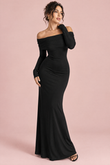 Vestido largo negro asimétrico con frunces, hombros descubiertos y espalda abierta