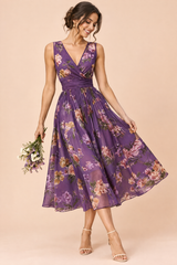 Vestido midi morado con estampado floral de ramo y escote cuadrado