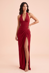 Vestido maxi rojo de escote pronunciado