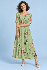 Vestido largo verde con escote en V