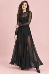 Vestido largo negro con paneles de malla