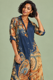 Robe-chemise midi imprimée bleu marine | Vue rapprochée | Lounelle Paris
