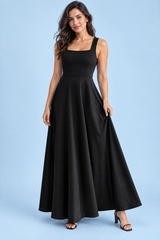 Vestido midi negro con escote corazón