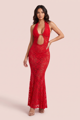 Vestido rojo con cuello halter y espalda descubierta