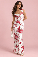 Vestido largo blanco de flores con escote cuadrado