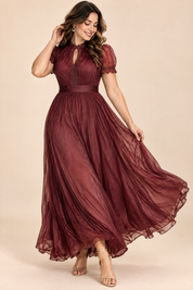 Robe longue plissée bordeaux | Porté sur une autre silhouette | Lounelle Paris