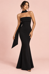 Vestido negro largo de fiesta palabra de honor con corte sirena