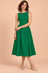 Vestido verde de corte evasé y escote barco