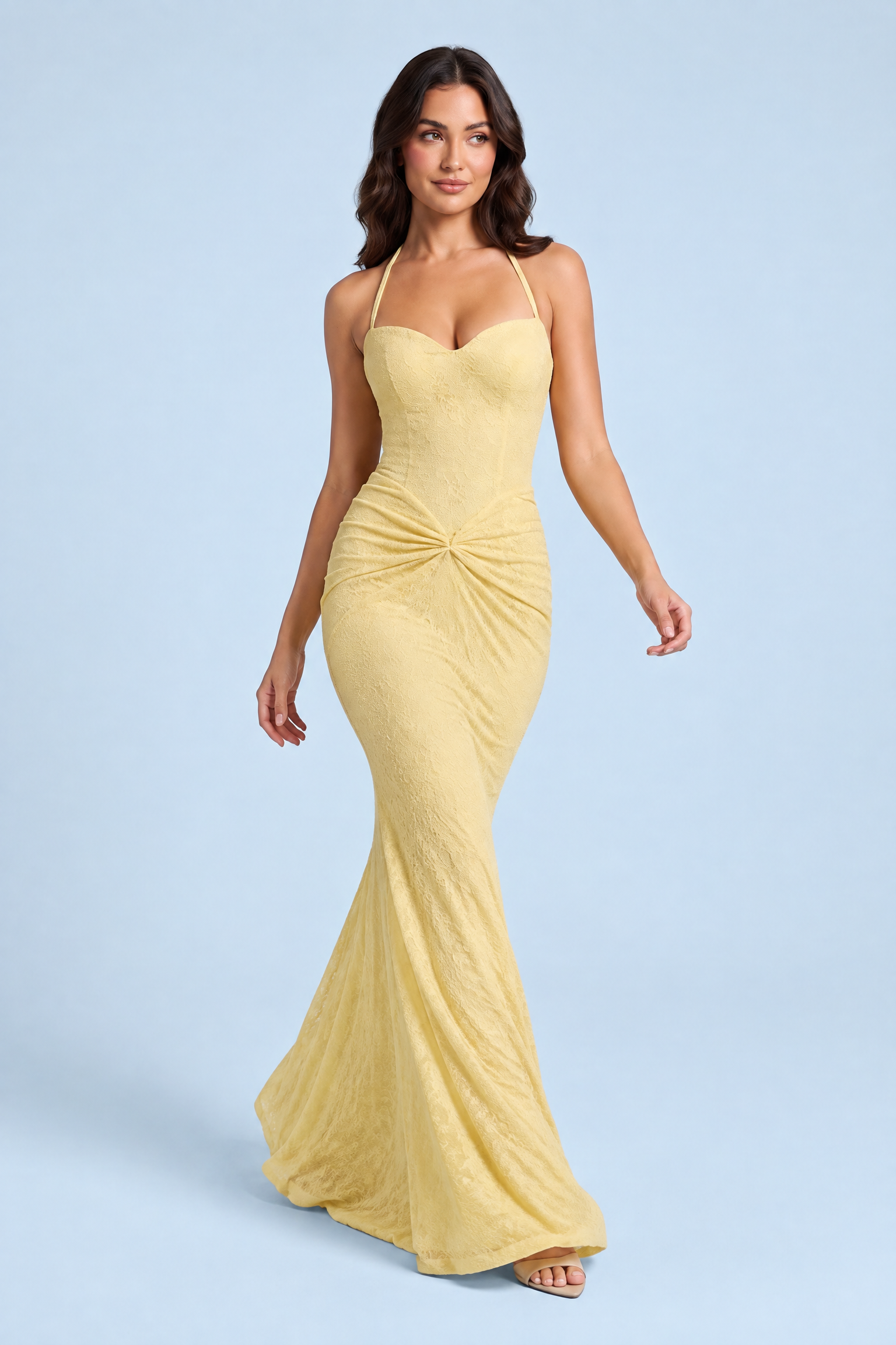 Robe longue jaune froncée à décolleté cœur | Vue en mouvement | Lounelle Paris