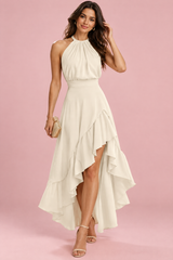 Vestido crema halter asimétrico con volantes