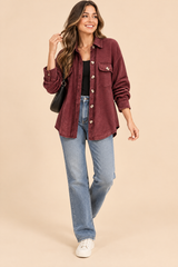 Sobrecamisa burdeos con bordes deshilachados