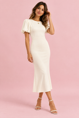 Vestido midi blanco roto con mangas abullonadas