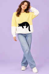 Jersey amarillo oversize con estampado de gatos