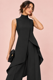 Ensemble pantalon noir fluide avec top sans manches à col montant | Vue rapprochée | Lounelle Paris