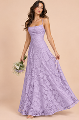 Vestido largo floral lavanda con escote drapeado