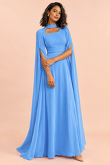Vestido largo azul real con escote cuadrado y mangas capa