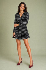Vestido de lunares con escote en V