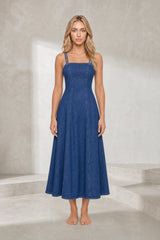 Robe bleue fines bretelles évasée