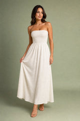 Vestido bustier con escote palabra de honor