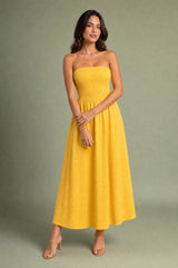 Vestido bustier con escote palabra de honor