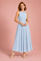 Vestido largo fluido con cintura drapeada