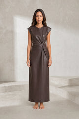 Robe longue marron similicuir