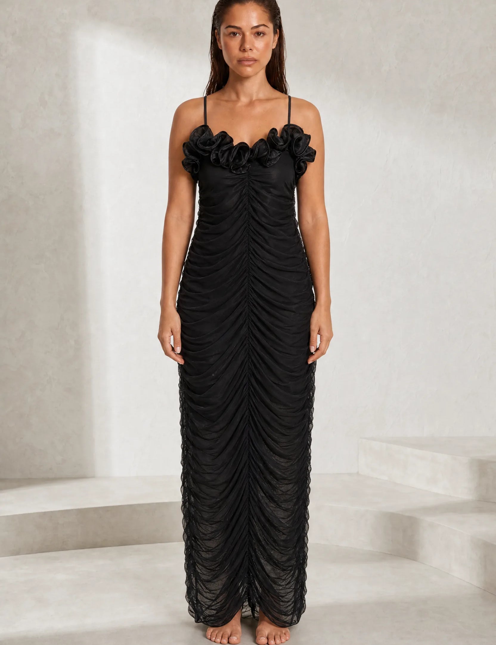 Robe longue noire fines bretelles | Lounelle Paris
