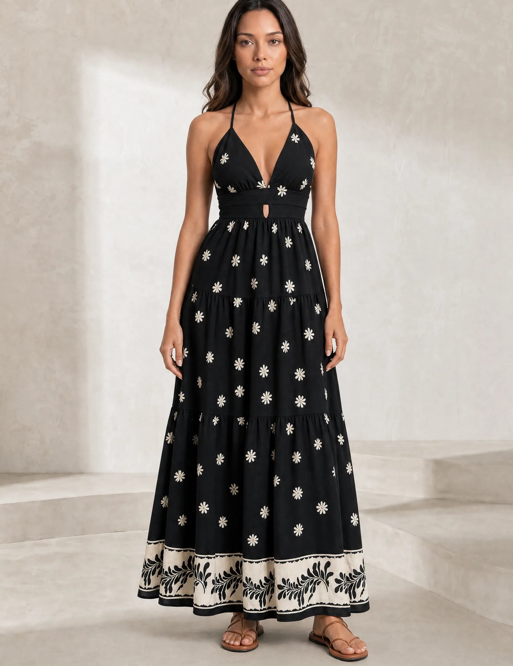 Robe longue noire fleurie dos nu | Lounelle Paris