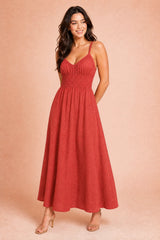 Vestido largo fruncido con espalda descubierta