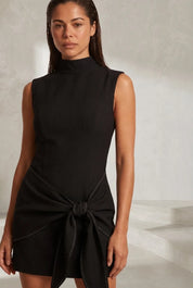 Robe noire col montant à nœud | Lounelle Paris