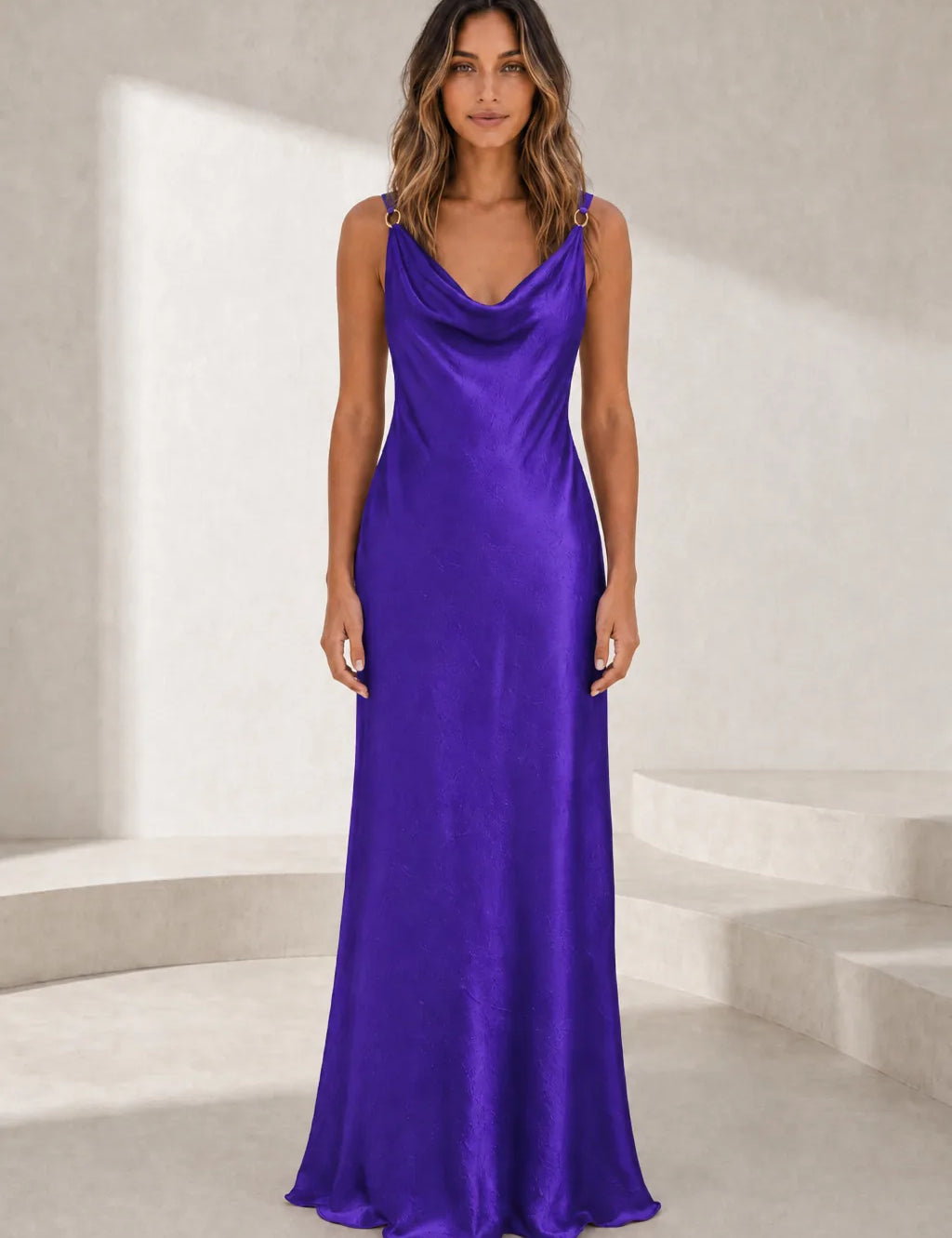 Robe violette satinée dos nu | Lounelle Paris