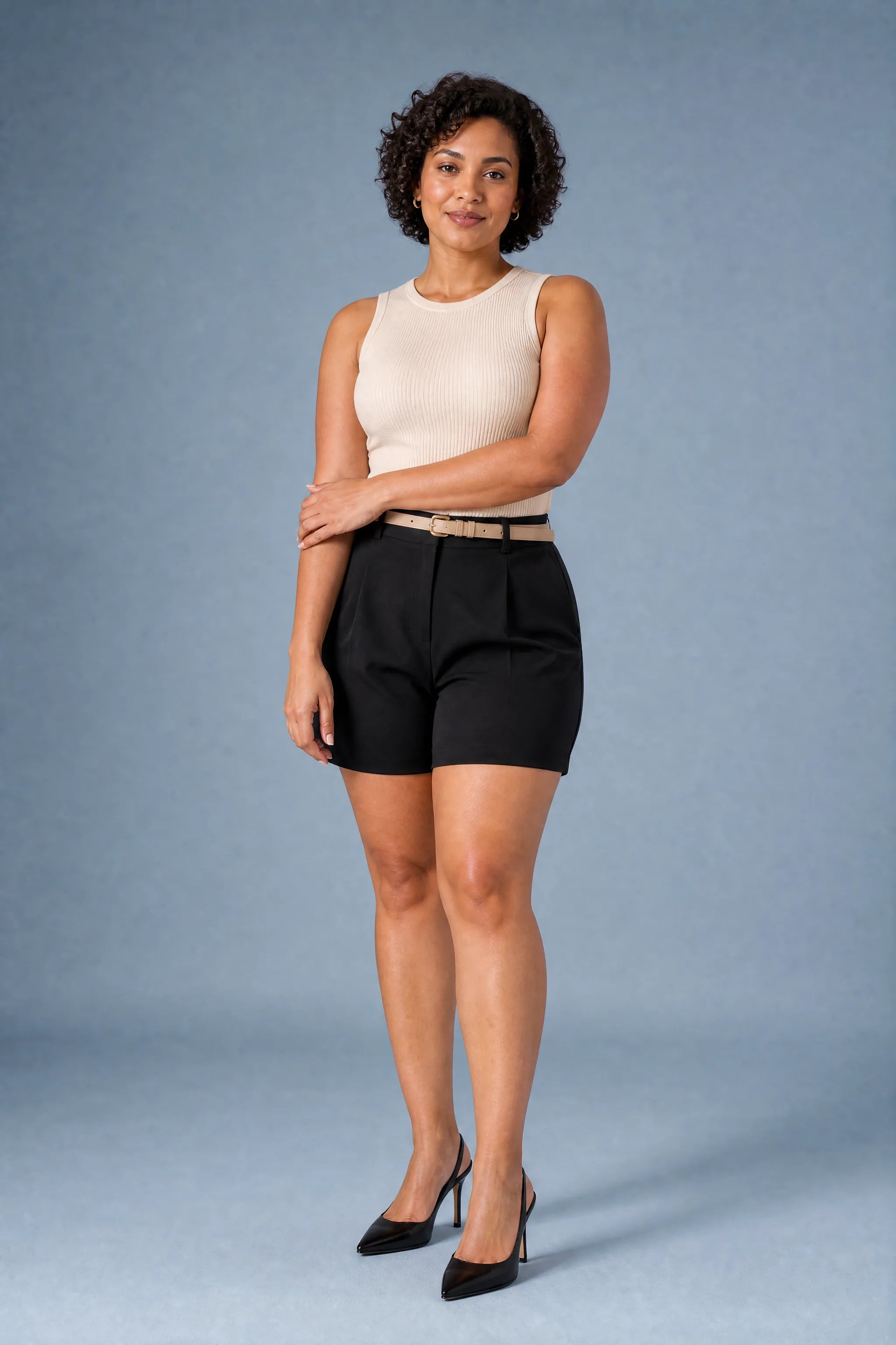 Short noir taille haute jambe large | Porté sur une autre silhouette | Lounelle Paris