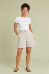 Pantalón corto tiro alto corte ancho